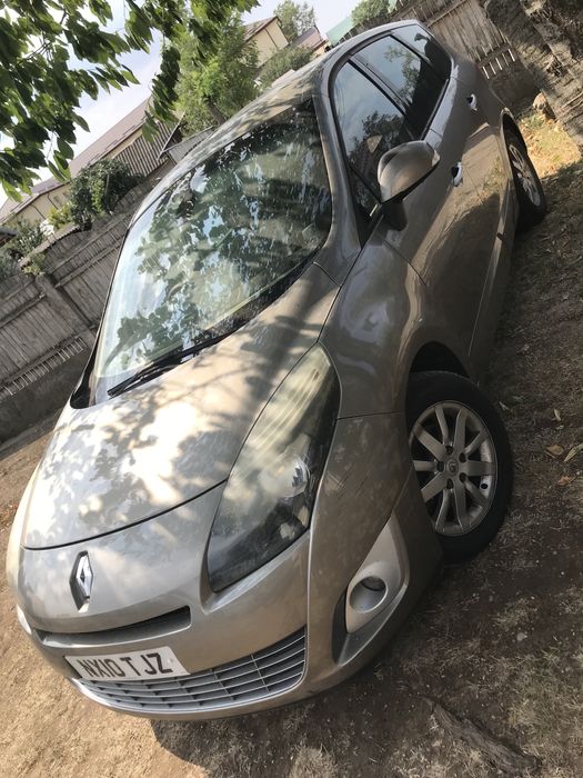 Usi macarale haion si alte piese scenic 3 2011