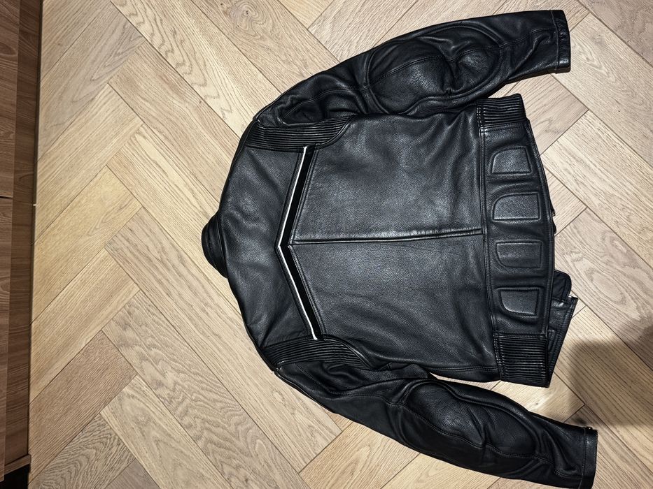 3 geci din piele din SUA impecabile, super calitate,arata impecabil