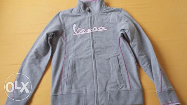 Продавам оригинален суитчър Vespa