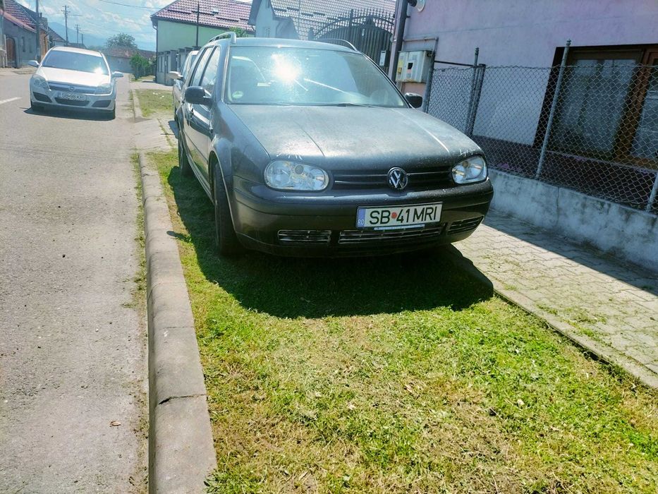 VOLKSWAGEN Golf 2001