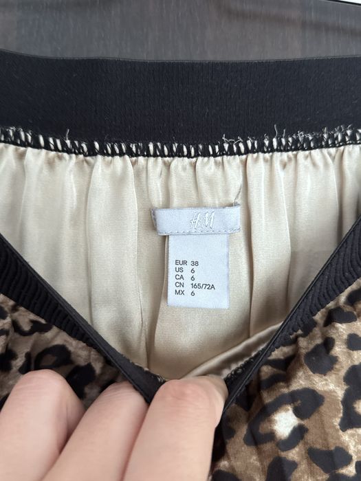 Fusta H&M print leopard marime 38