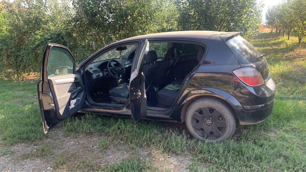 Vanzare autoturism Opel Astra-H