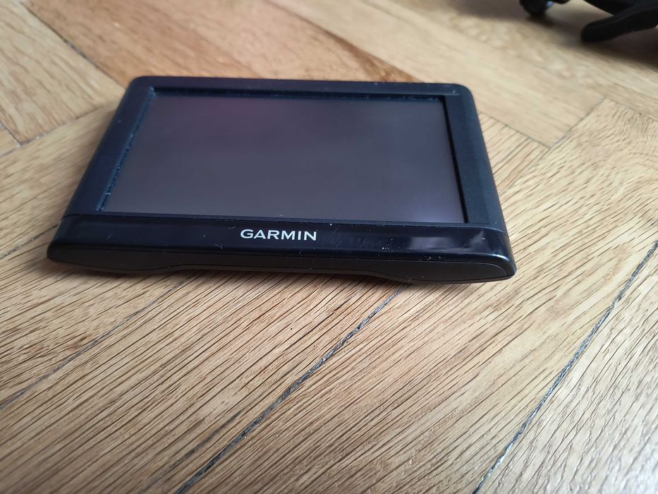 навигация Garmin Nuvi 52 LM Гармин екран 5 инча карти Европа и България