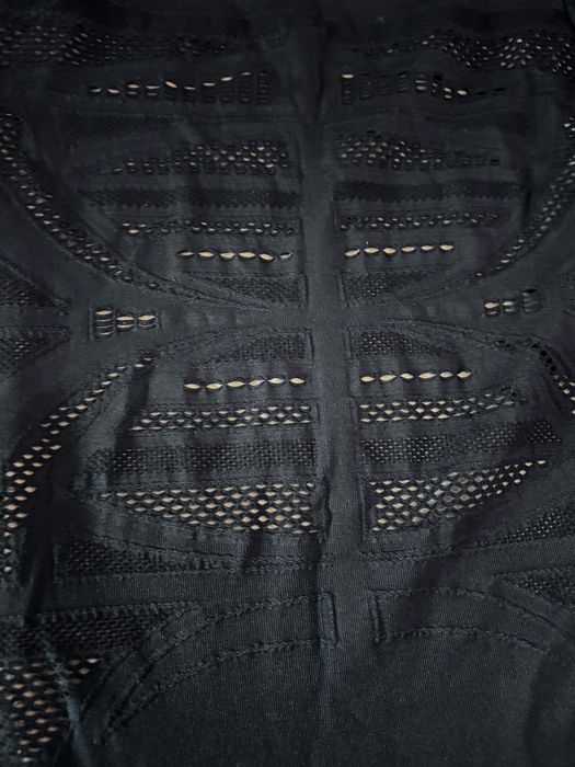 Рокля Guess по тялото