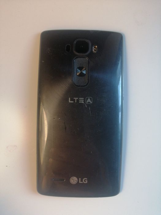 "LG G Flex 2 H955 извит дисплей