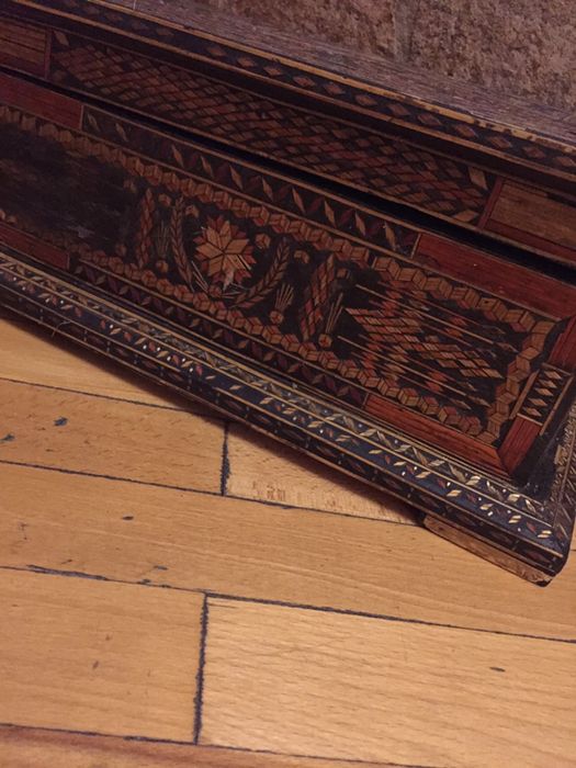 Шкатулка. Антиквариат