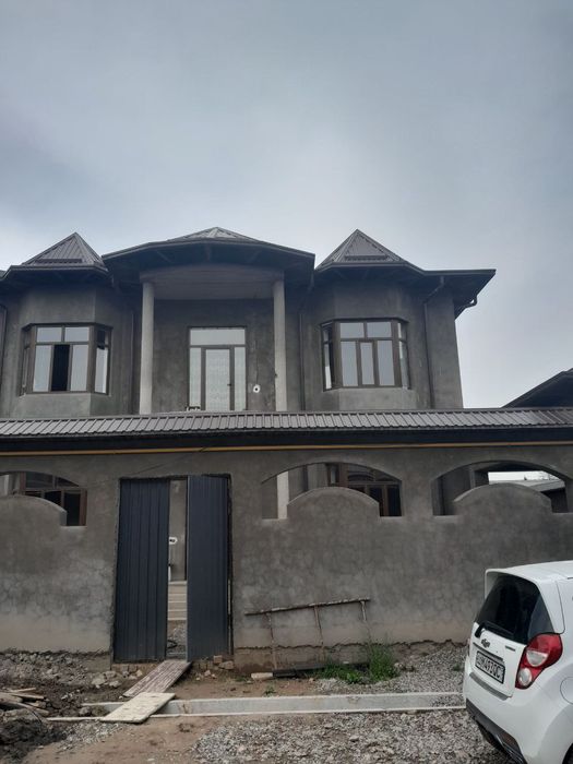 Продаётся  Коттеджный сергили бобур махалла  напротив машина ба