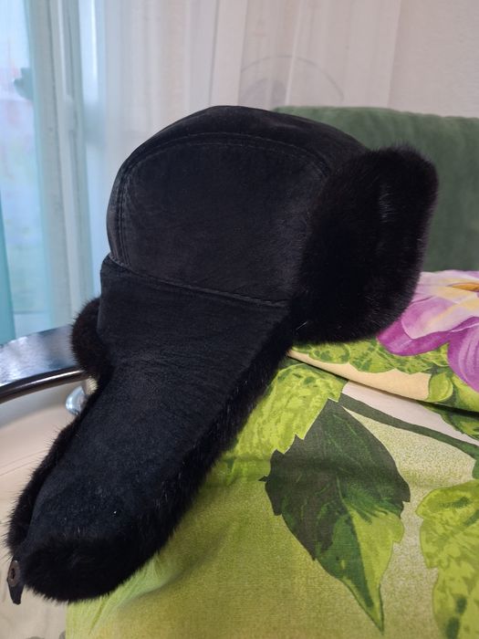 Продам шапку норковую.