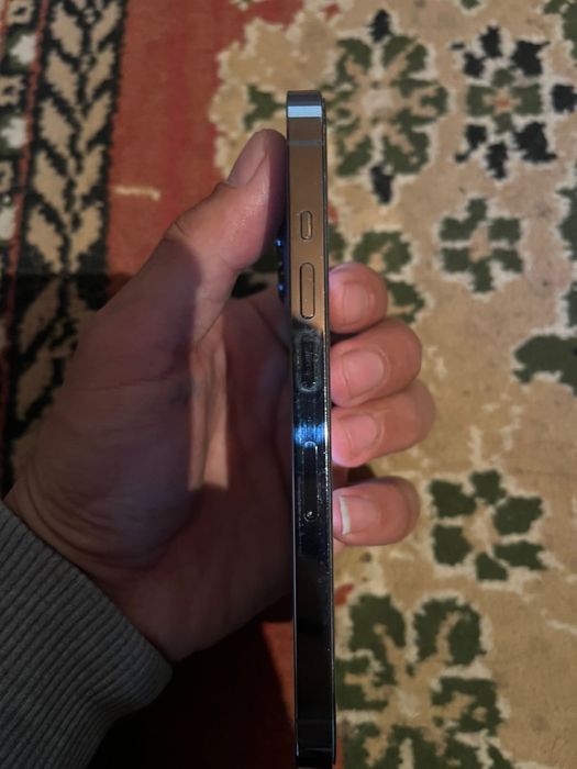 Айфон 13 про сатылады.