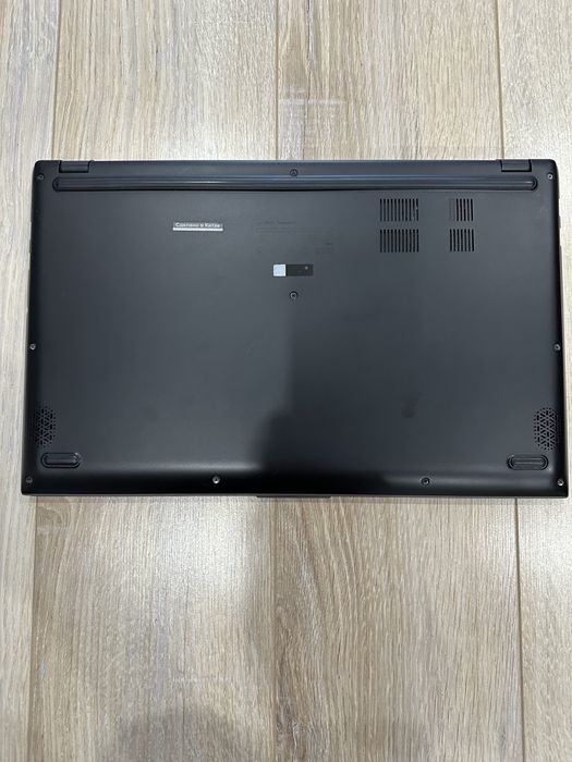 Asus VivoBook X512D