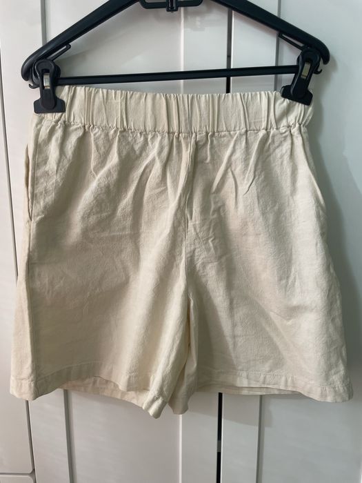 Къси панталонки Reserved