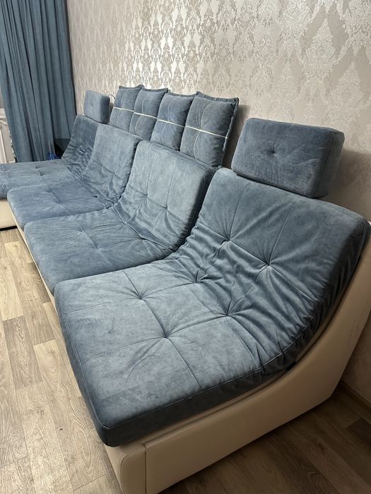 Диван с атаманкой и пуфиком