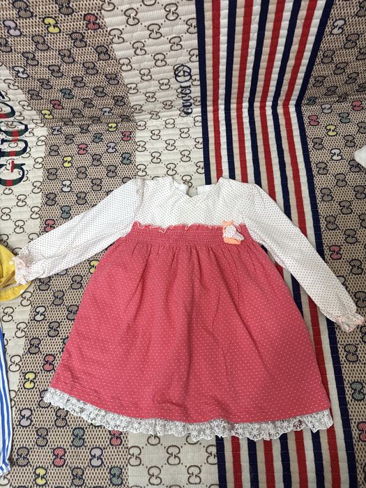 Каждая по 500 тг