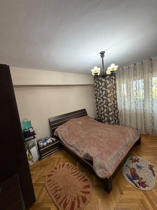 Vand apartament 3 camere, 3 balcoane, 2 băi, Parcul Catedralei