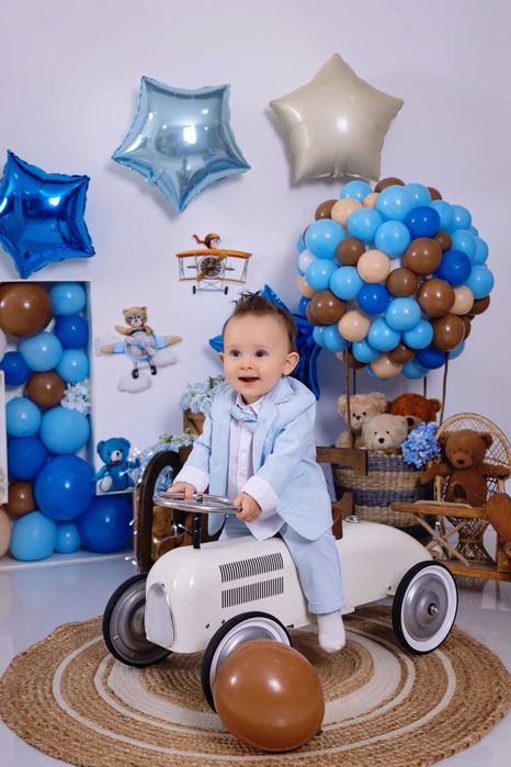 Елегантен комплект със сако в светло син десен 12-18м