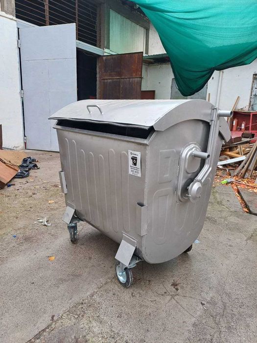 Металлический мусорный бак контейнер для мусора