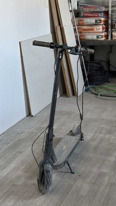 Продам Ninebot KickScooter MAX G30