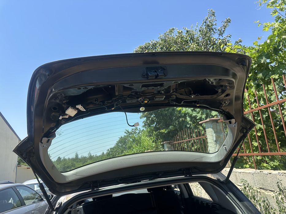 Врата багажник за Kia Ceed хечбег!