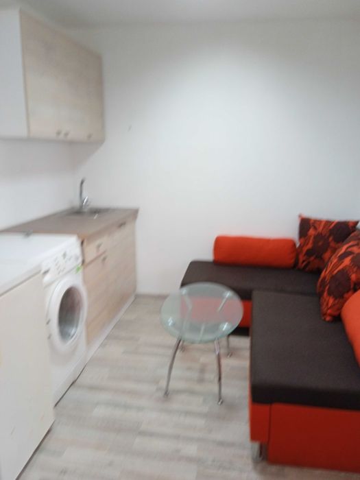 Дава се под наем Едностаен апартамент в Пловдив, Коматевски възел - 18 кв.м за 183.6 € - Снимка #1