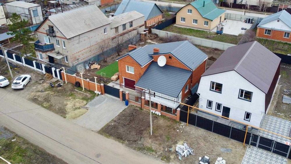 Дом, 188,6м², участок 8 сот.