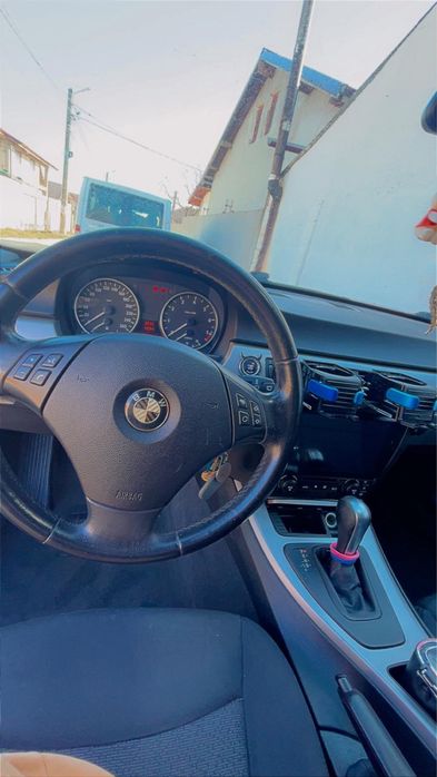 BMW Seria 3 0 — imagine 4