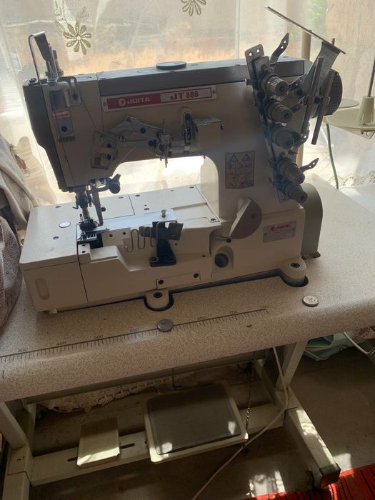 Juita tikuv mashinalari sotiladi