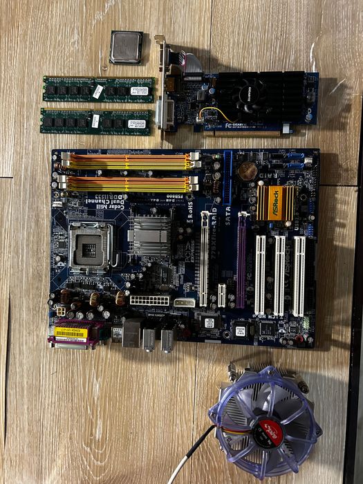 Дънно AsRock DDR2 LGA755 + Процесор+Рамки