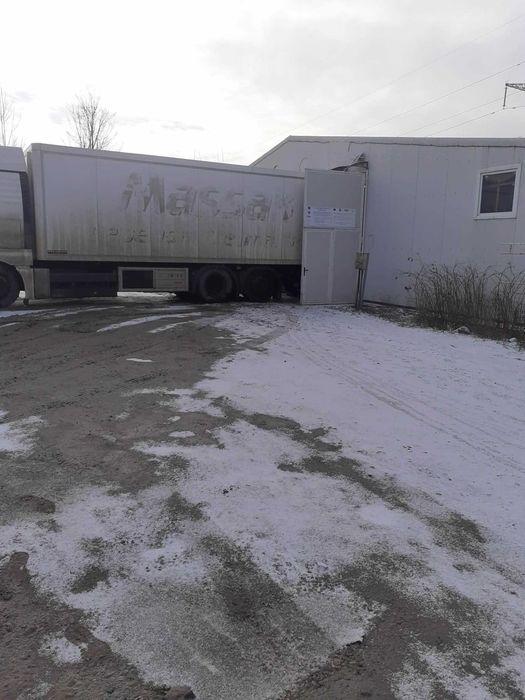 Inchiriez hala Vaslui