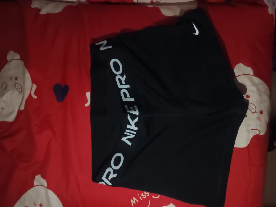 Vand nike pro scurti