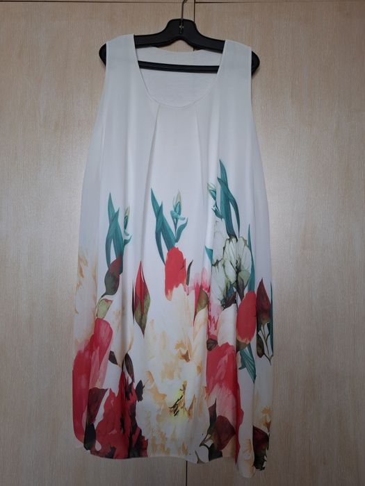 Продавам дамска рокля