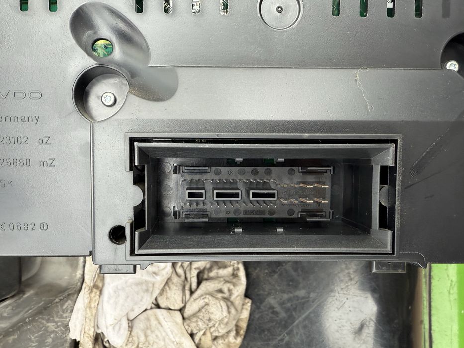 Километраж Vw Touran Фолксваген Туран 2005 1.9tdi 2tdi DSG 1t0920872f