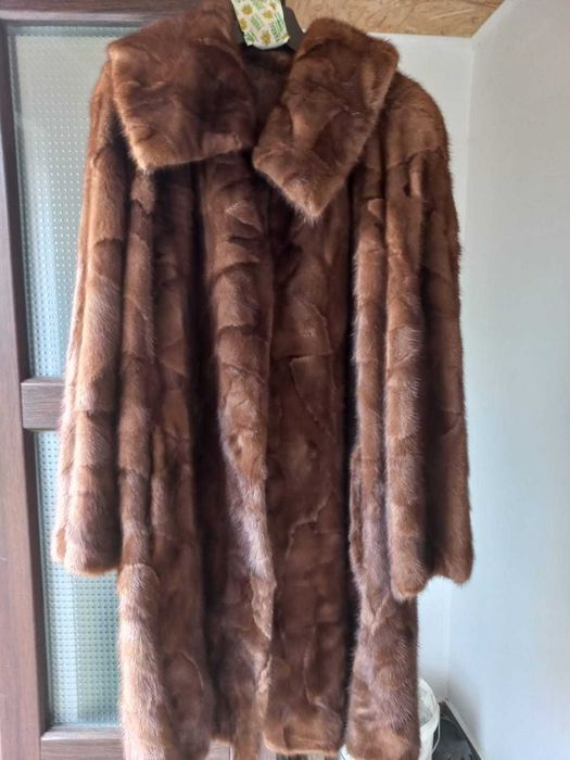 Haina din blana de nurca