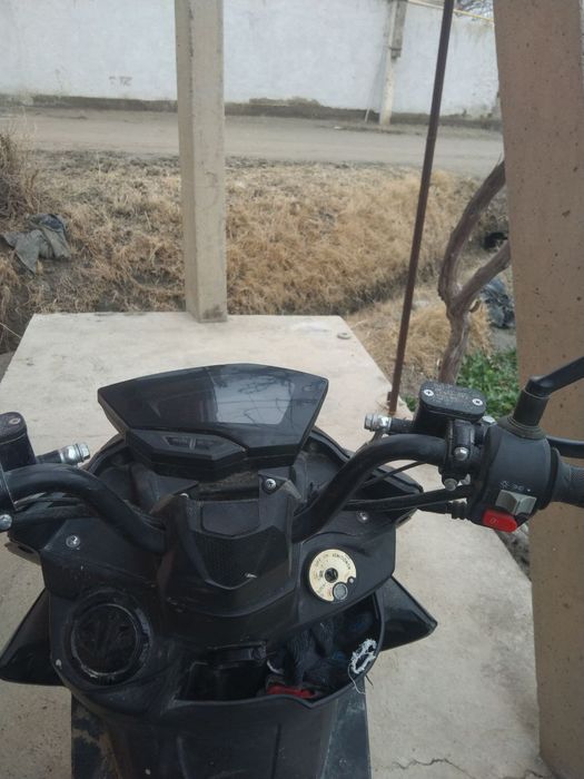 Skuter sotiladi. Tezda holati yaxshi