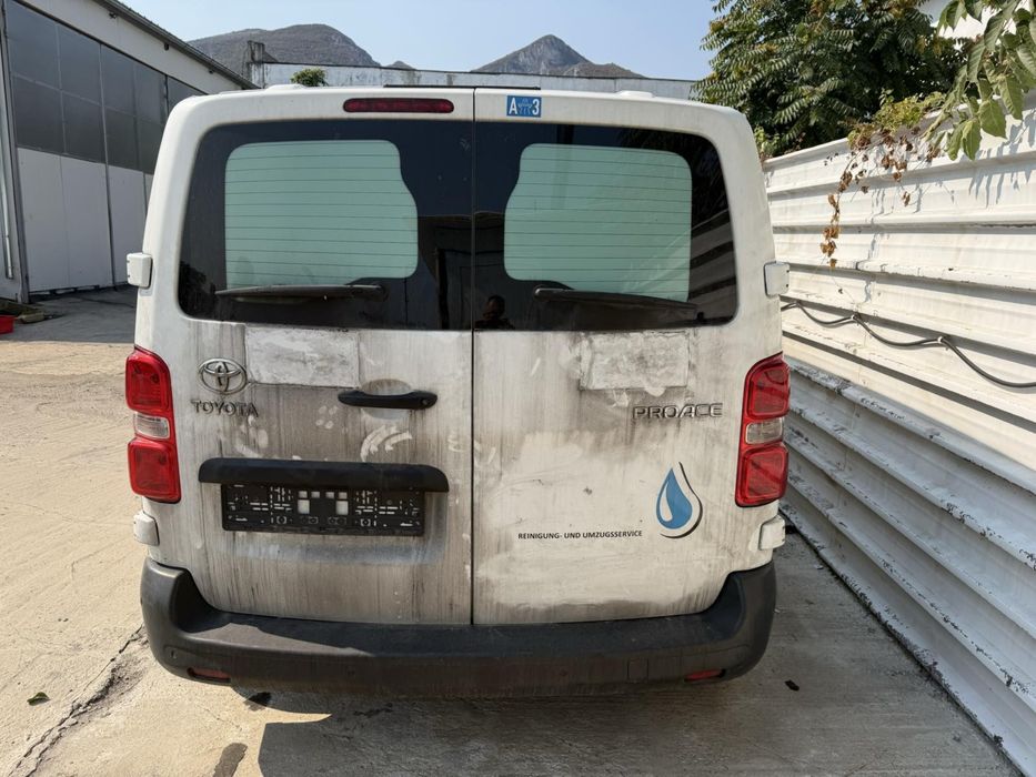 Toyota proace 2020 на части