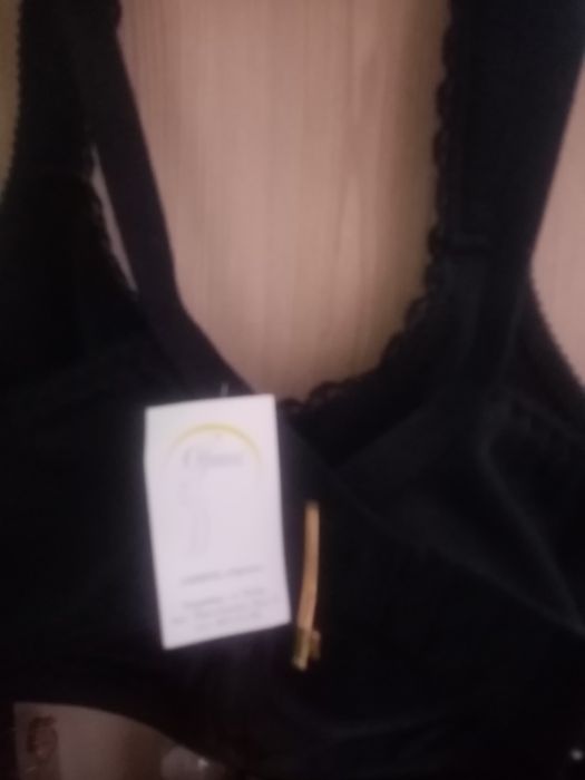 Продам бюстгальтера