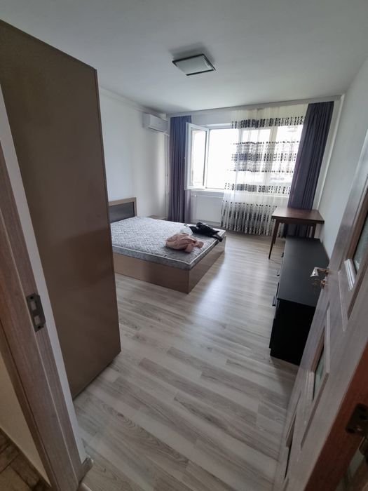 Apartament cu 2  de inchiriat la Piata Sudului