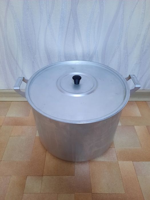 Кастрюля 9,5 литров