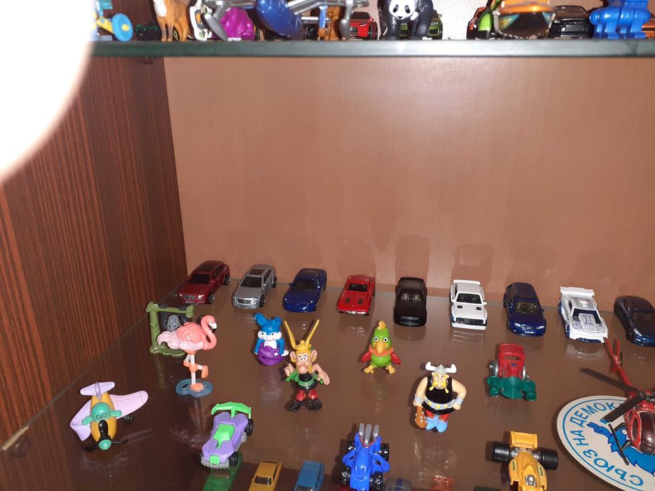 Мачбокс и Хот Уилс без забележки .