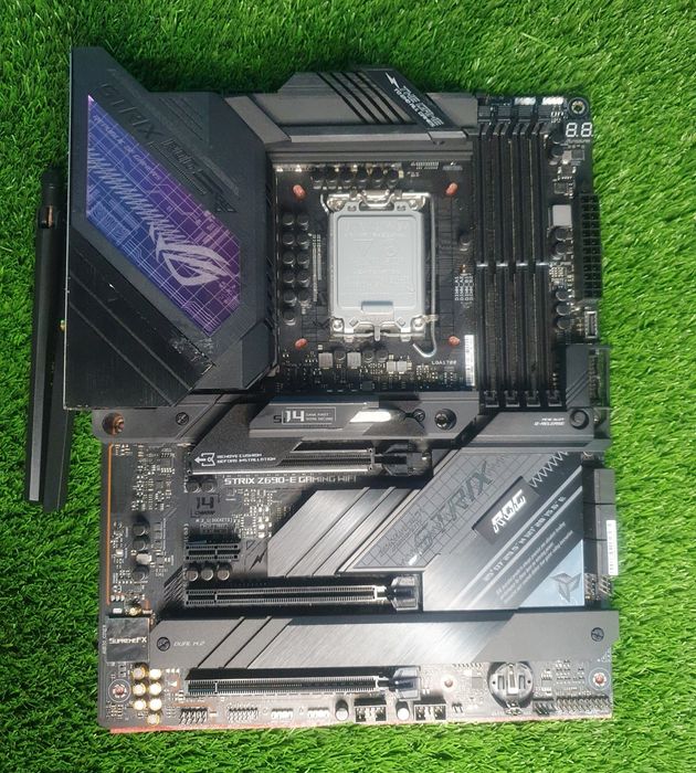 Mother board ROG STRIX Z690