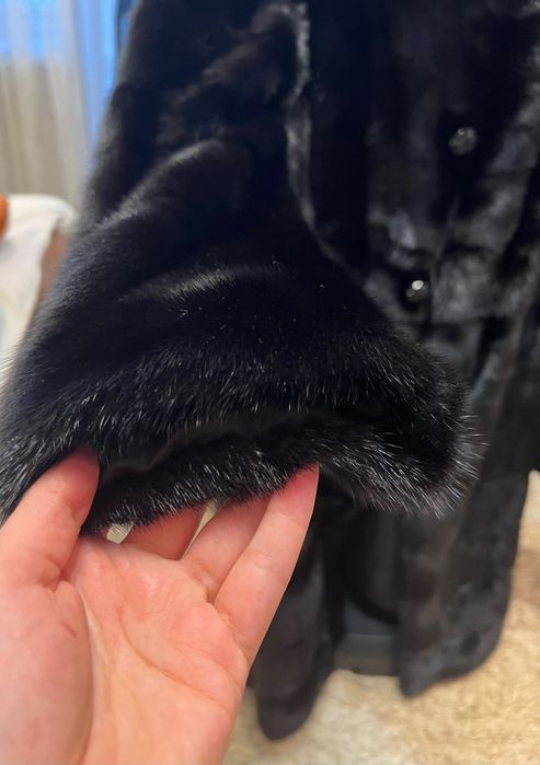 Продам норковую шубу жен