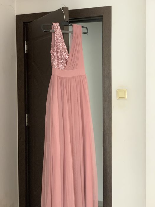 Бална рокля