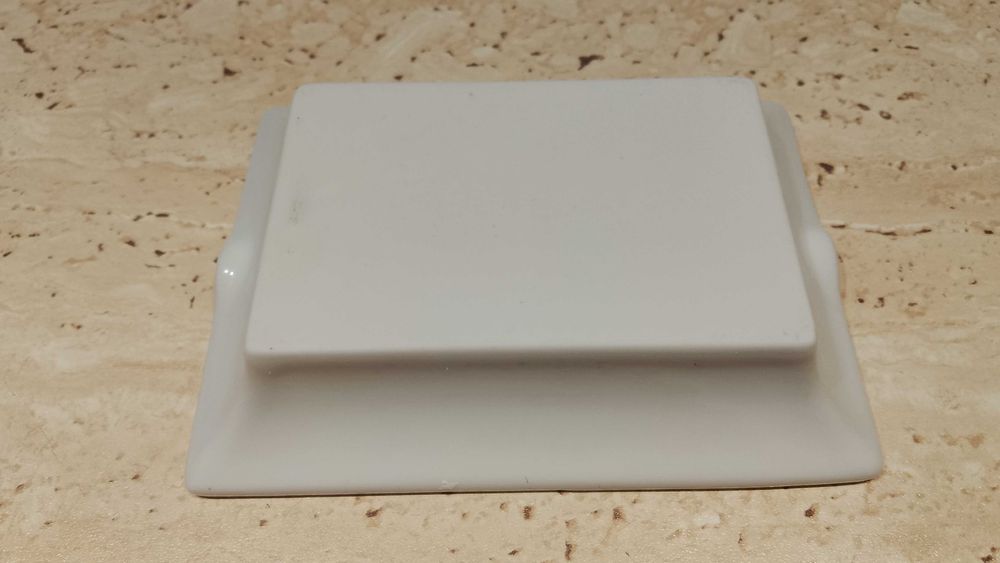 Scrumiera portelan fin, eleganta, lux, marca DAVIDOFF