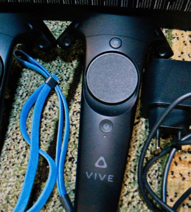 HTC Vive Cosmos Elite VR Headset