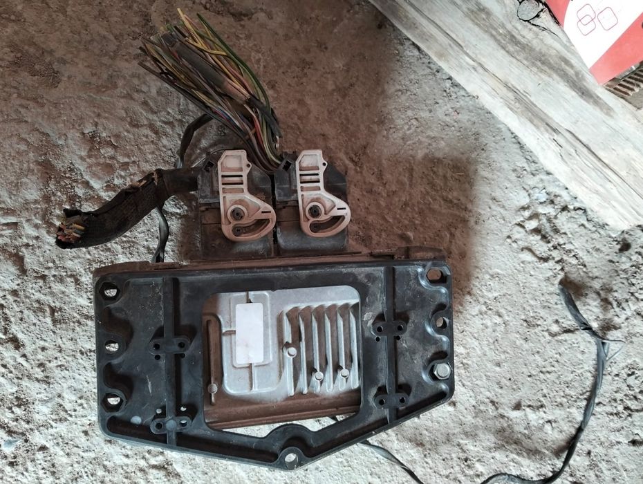 Продам эбу  компьютер для Лада веста