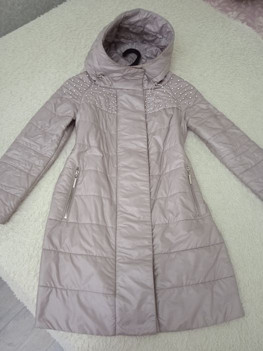 Продам женскую куртку