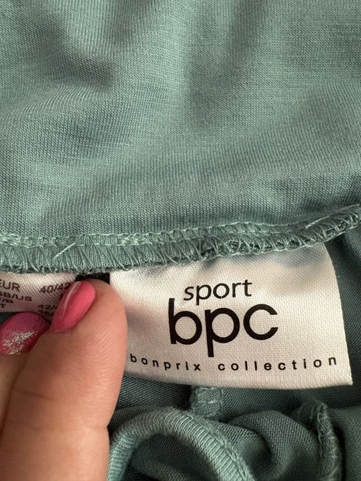 Bonprix pantaloni scurti dama ,40-42