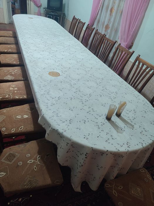 Мехмонхона стол стуллари