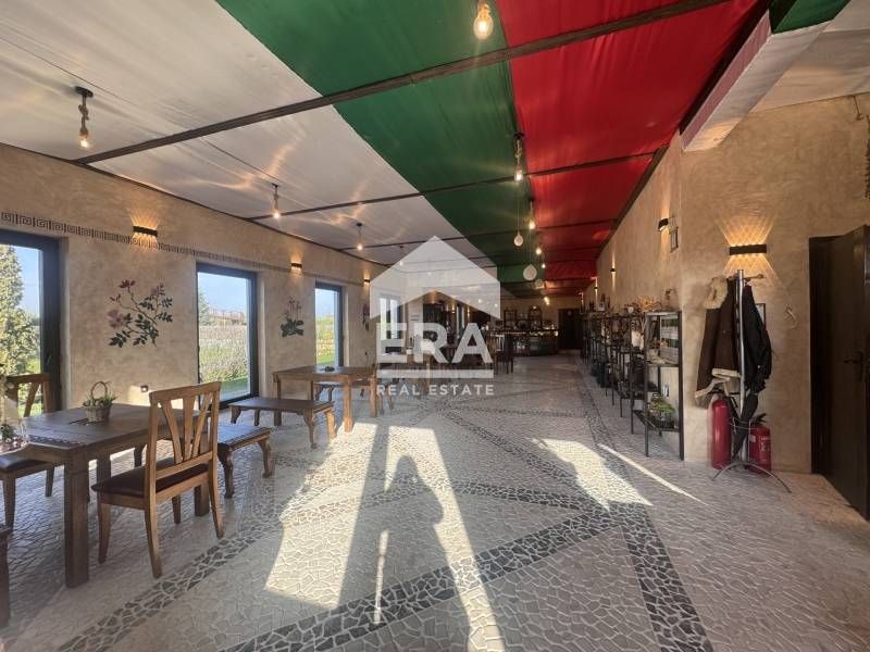 Бизнес имот "Rosarium Bilkarium" за продажба в с. Неофит Рилски , обла