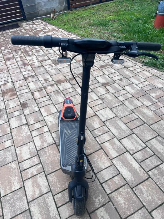 De vânzare: Trotinetă electrică Segway Ninebot P65E – stare foarte bun