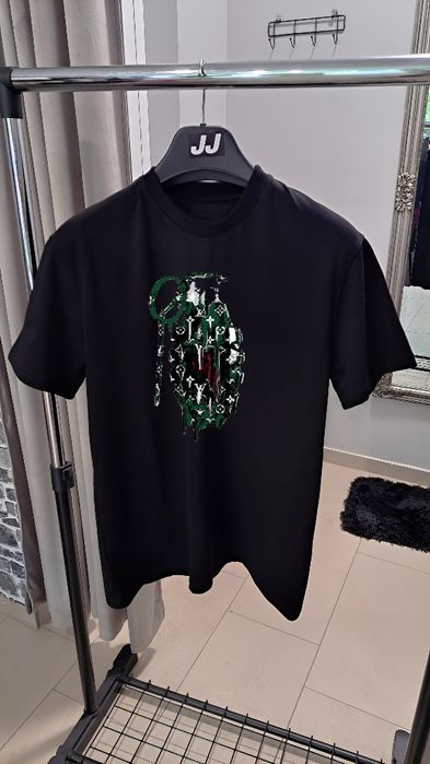 Louis Vuitton тениски